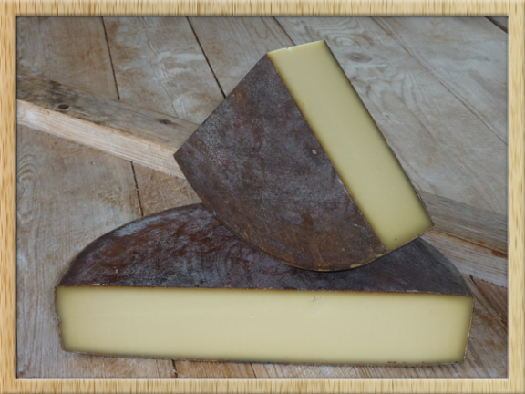 Heida-Wii-Chees Laib zu ca. 4,5 kg.